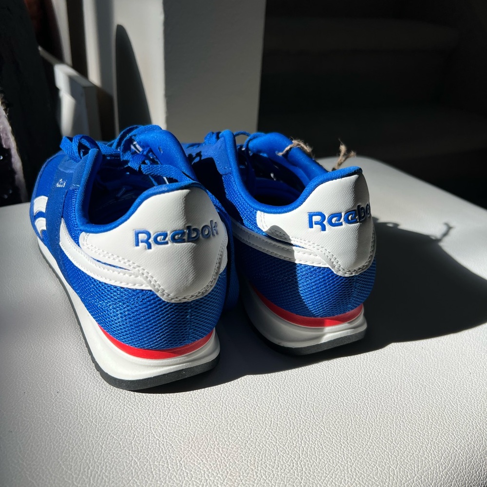 Reebok Blue and White Sneakers Size 11 - Picture 4 of 13